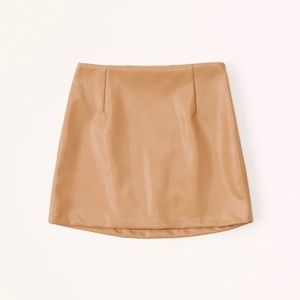 Abercrombie & Fitch Vegan Leather Mini Skort - Size: M